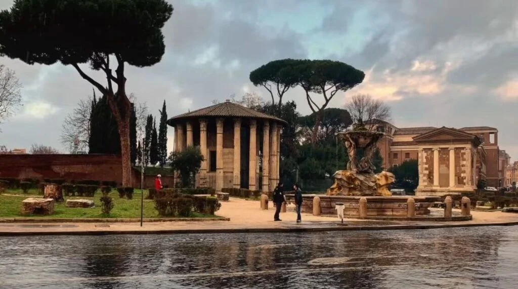 Best Time To Visit Italy To Avoid Crowds / Is April a good time to visit Italy in September?