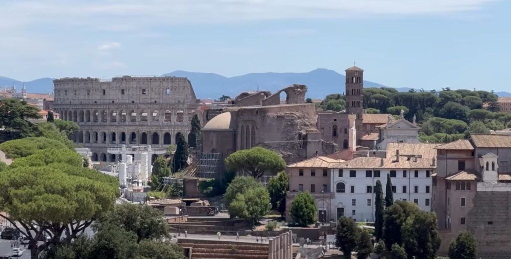 Famous roman buildings