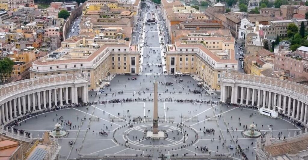 Can I Tour Rome On My Own?